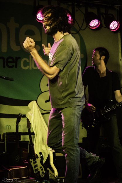 Cronaca del viaggio in una terra sconosciuta tra immagini e parole