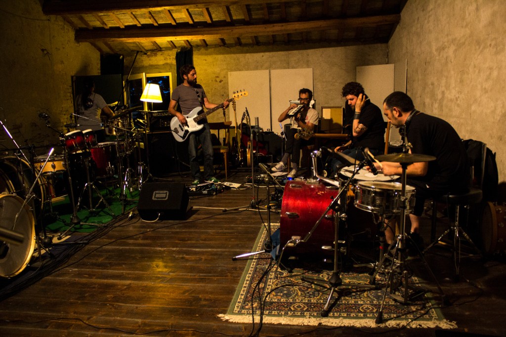 Santo-Barbaro-allargati-in-studio-foto-di-Christoph-Brehme