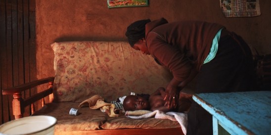 La-sedia-di-cartone-05