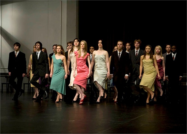 bausch-Kontakthof-poetarum-porta-la-parola-fine